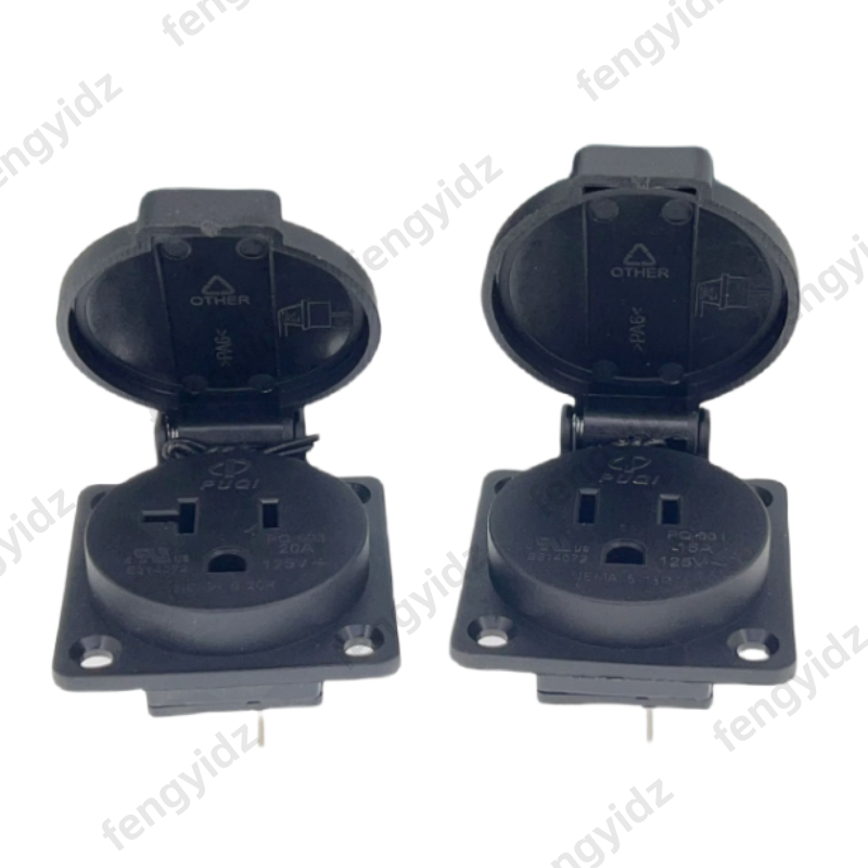검정색 125V 15A 20A IP44 CE 미국 일본 - Outdoor Power Receptacle 리뷰 및 가격